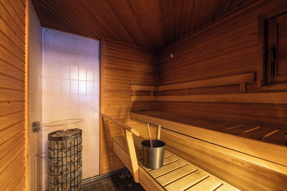 kuukkeli saariselka inn