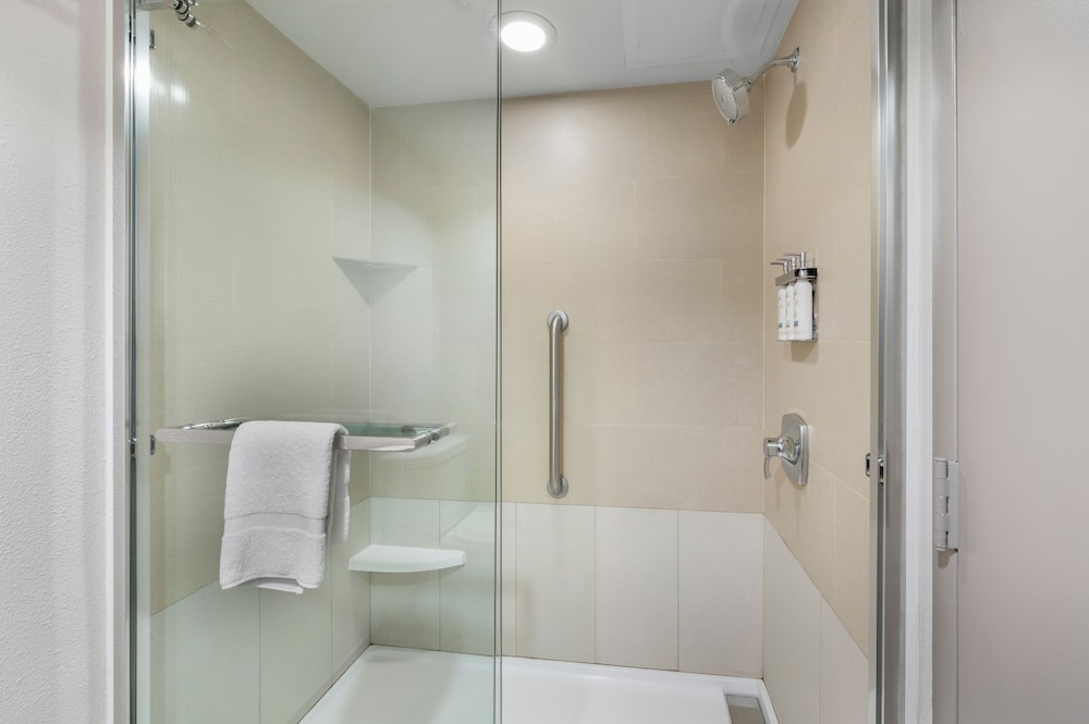 holiday inn express greencastle an ihg hotel