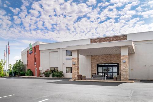 holiday inn express greencastle an ihg hotel
