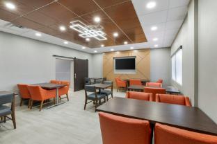 holiday inn express greencastle an ihg hotel