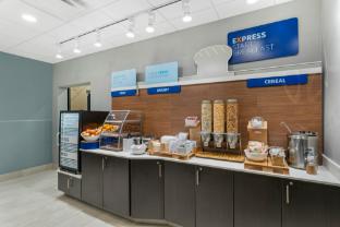 holiday inn express greencastle an ihg hotel
