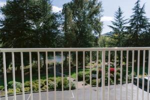 riverfront inn roseburg