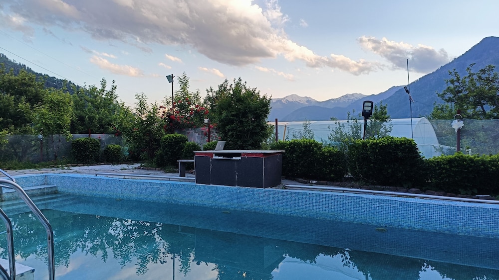 countryside himalayan resort manali