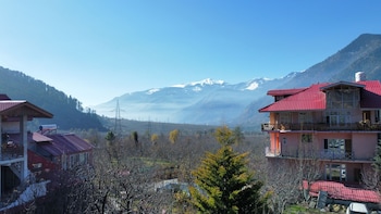 countryside himalayan resort manali