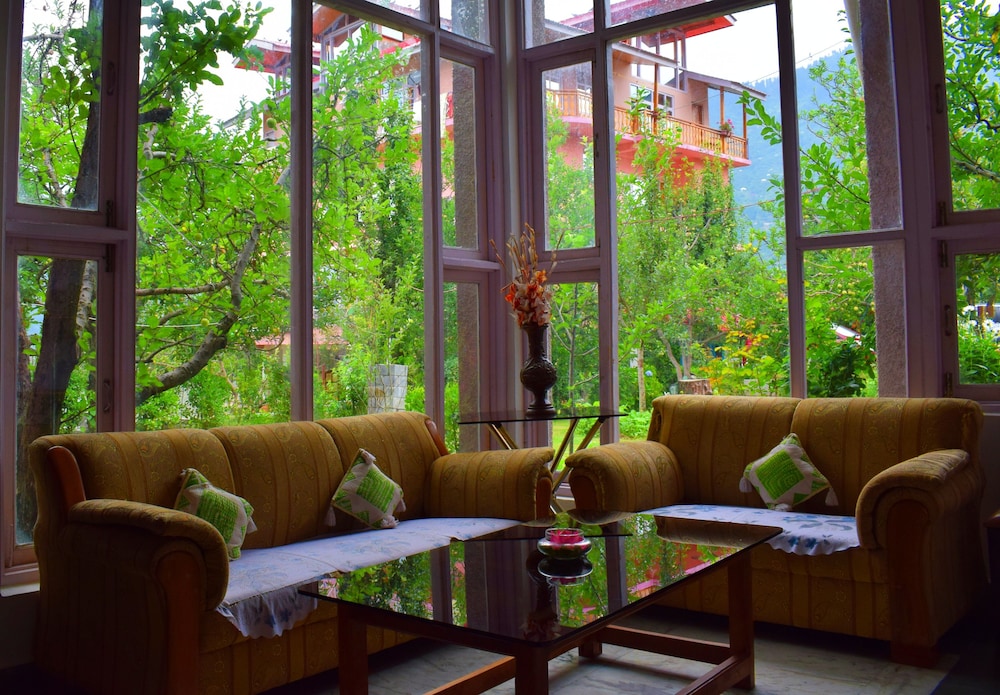 countryside himalayan resort manali