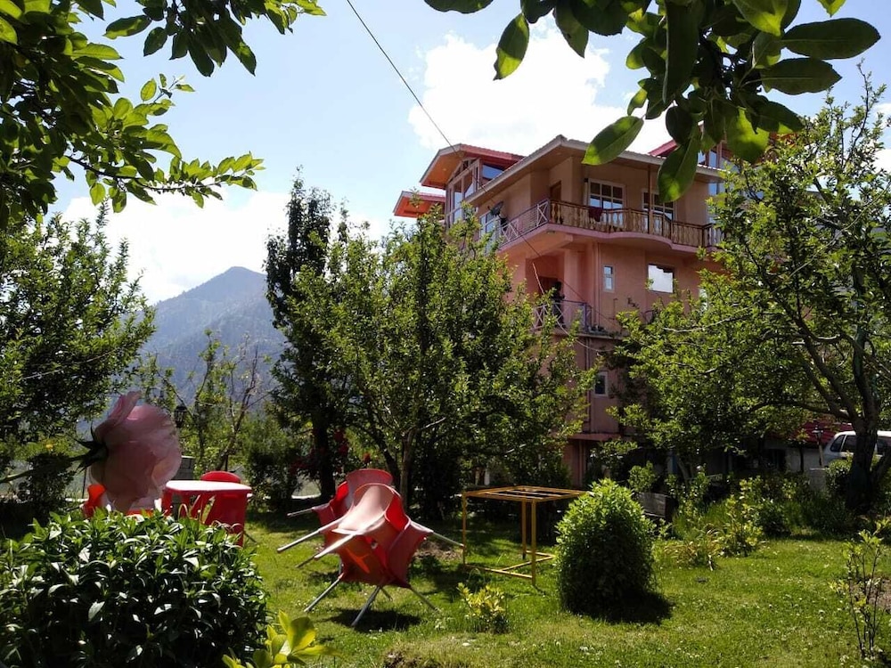 countryside himalayan resort manali
