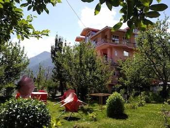 countryside himalayan resort manali