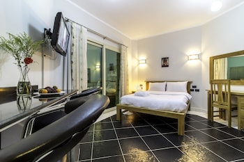 royal beach serviced apartments