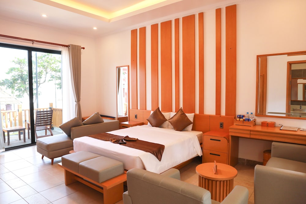 tran chau beach and resort