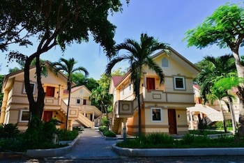 tran chau beach and resort