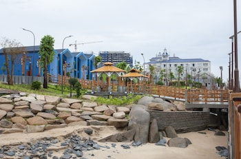 tran chau beach and resort
