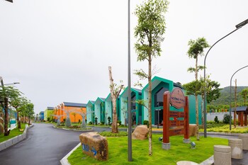 tran chau beach and resort