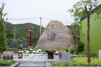 tran chau beach and resort
