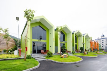 tran chau beach and resort