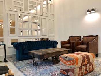 uma suites parada del marques