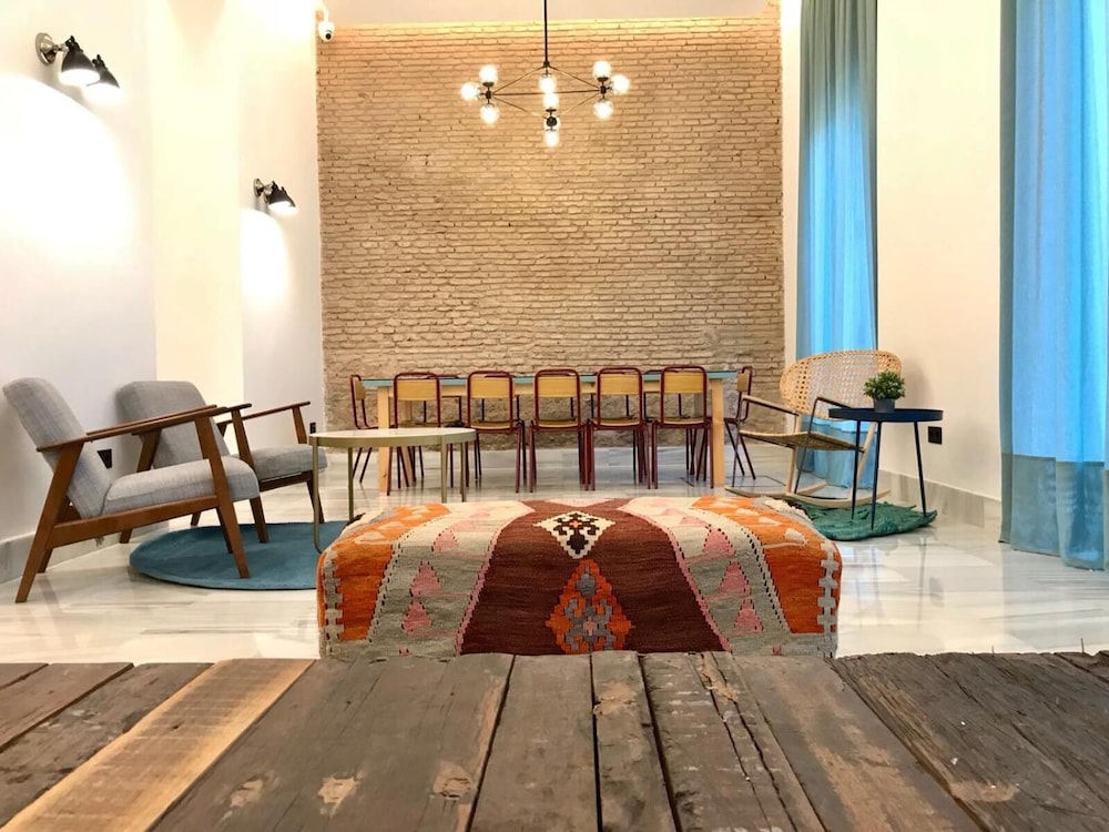 uma suites parada del marques