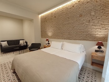 uma suites parada del marques