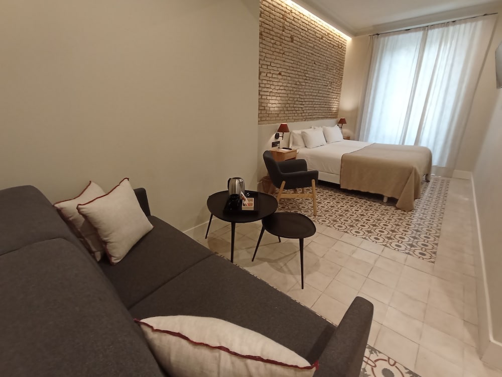 uma suites parada del marques