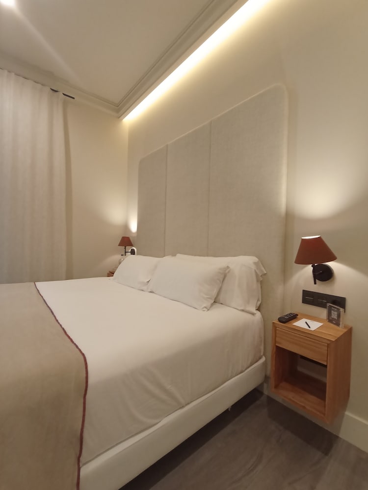 uma suites parada del marques