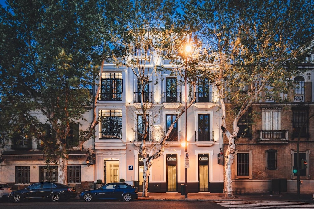uma suites parada del marques