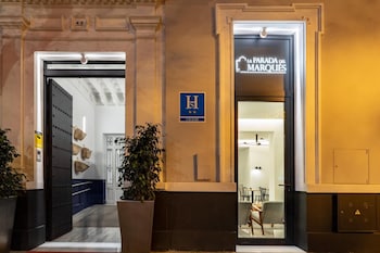 uma suites parada del marques