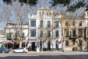 uma suites parada del marques