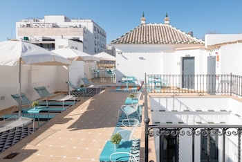 uma suites parada del marques