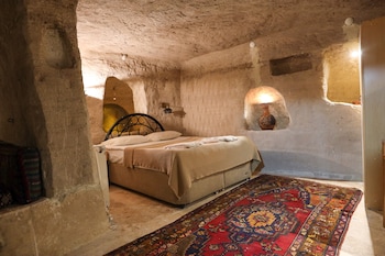 peri cave hotel