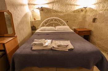 peri cave hotel