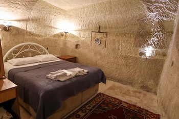 peri cave hotel