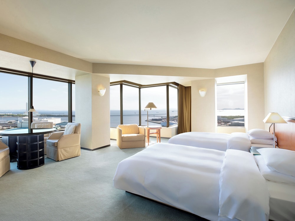 grand prince hotel osaka bay