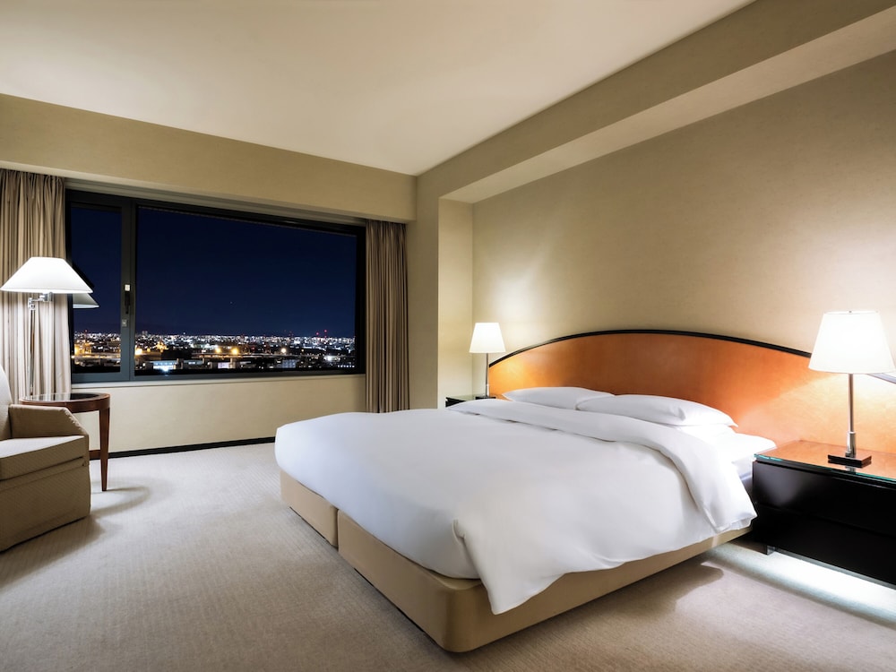 grand prince hotel osaka bay