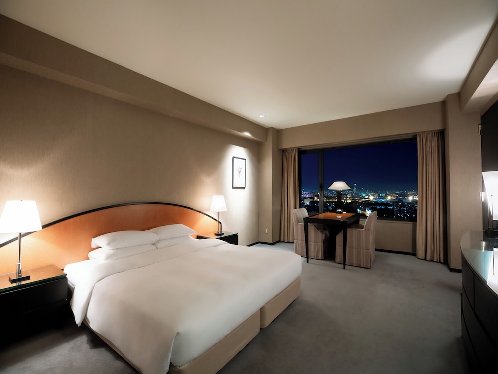 grand prince hotel osaka bay