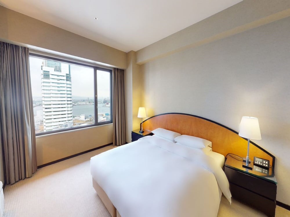 grand prince hotel osaka bay