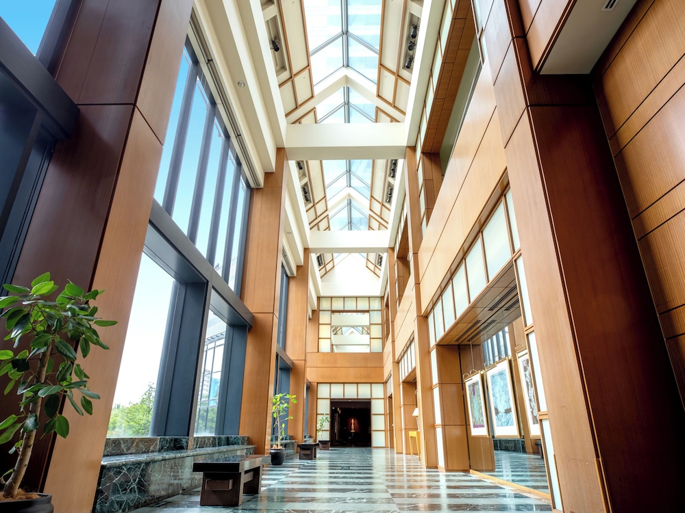 grand prince hotel osaka bay