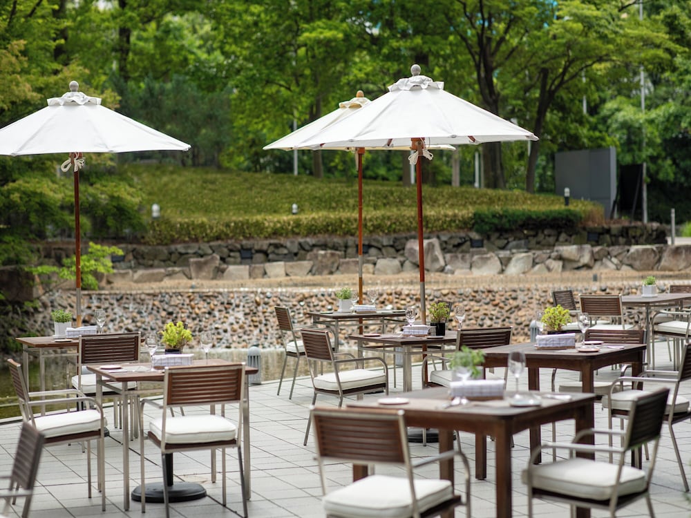 grand prince hotel osaka bay