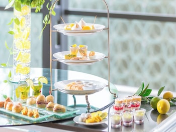 grand prince hotel osaka bay