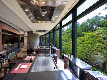 grand prince hotel osaka bay