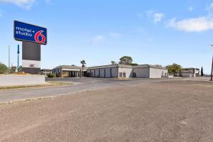 motel 6 pecos tx