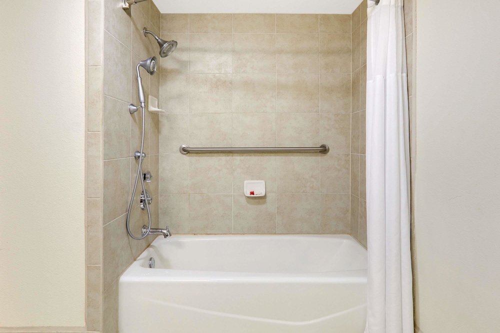 Cash Rewards Inn & Suites,New Mexico>>Roswell,2 star