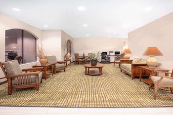 cash rewards inn and suites