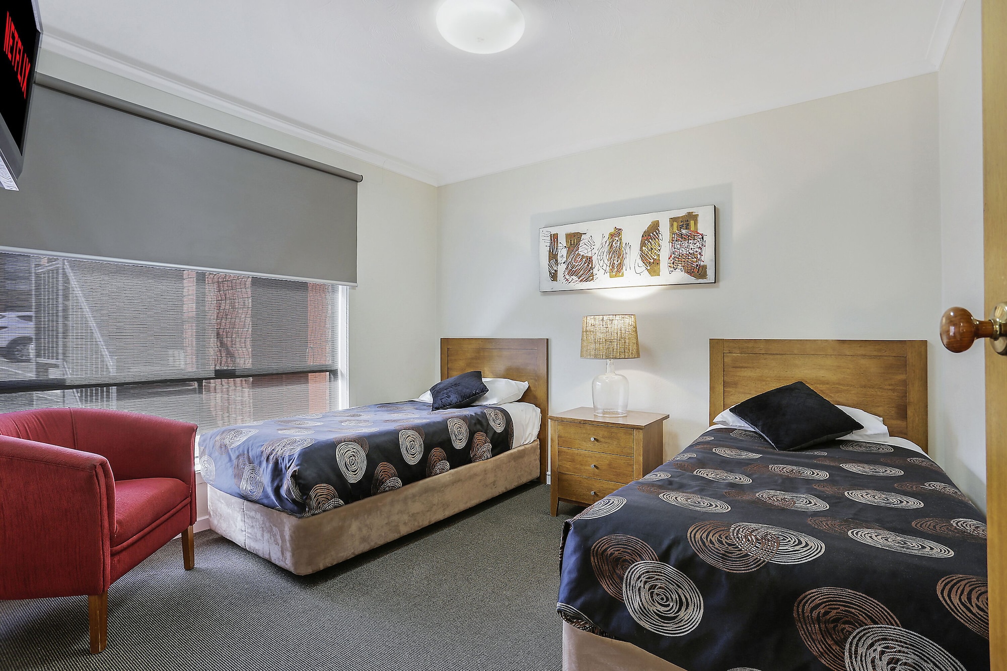 waves motel and apartments