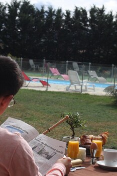 artemis hotel and spa bistro coquet