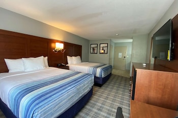 Americinn By Wyndham Williamsburg,,2 star