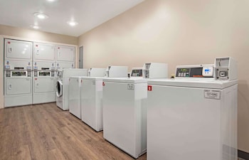 extended stay america select suites mobile daphne