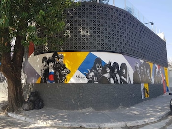 rock cgh suites by audaar