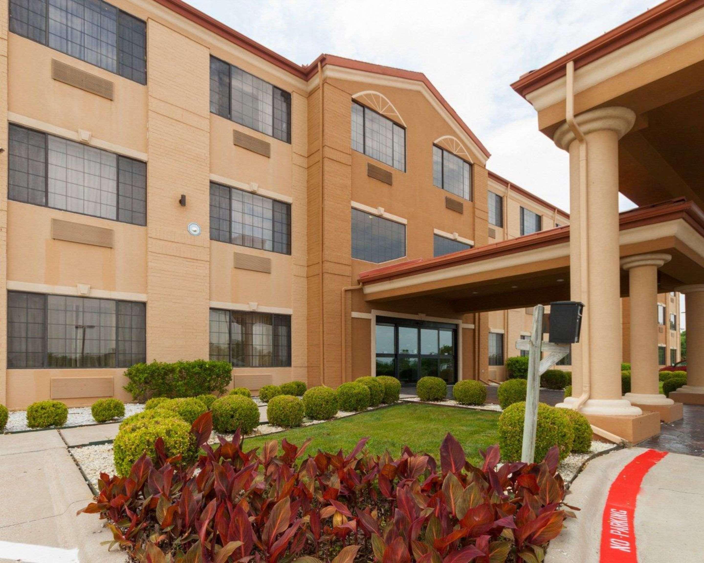 comfort suites lake ray hubbard
