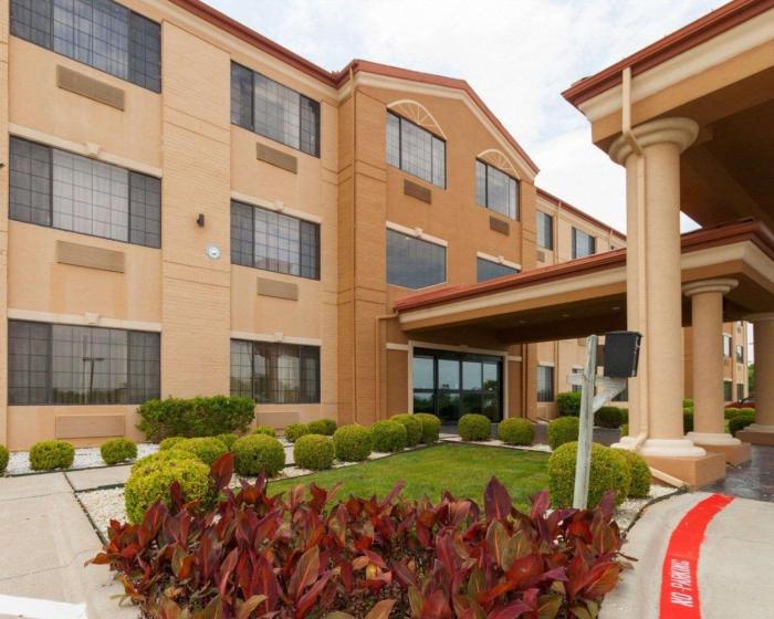 comfort suites lake ray hubbard