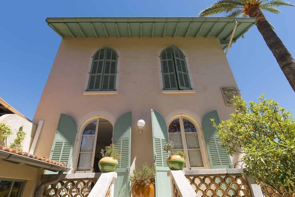 hotel villa roseraie