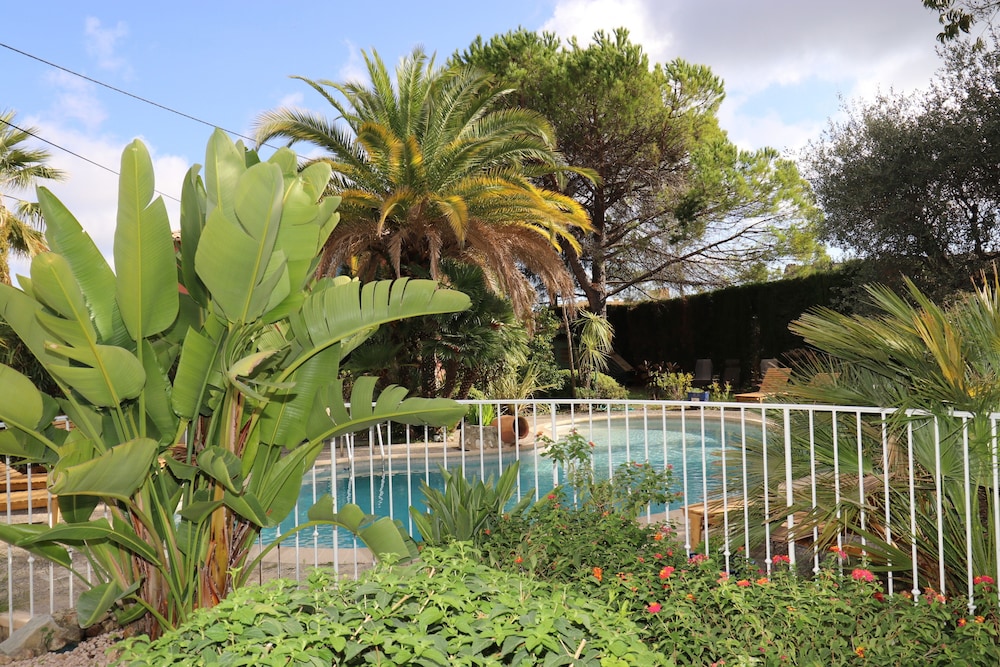 hotel villa roseraie